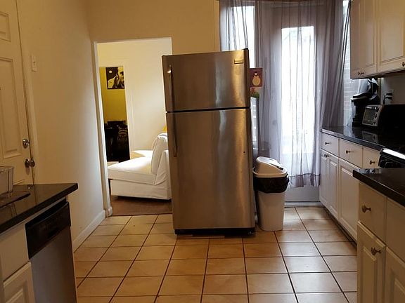 5th image of 164 Endicott St APT 4