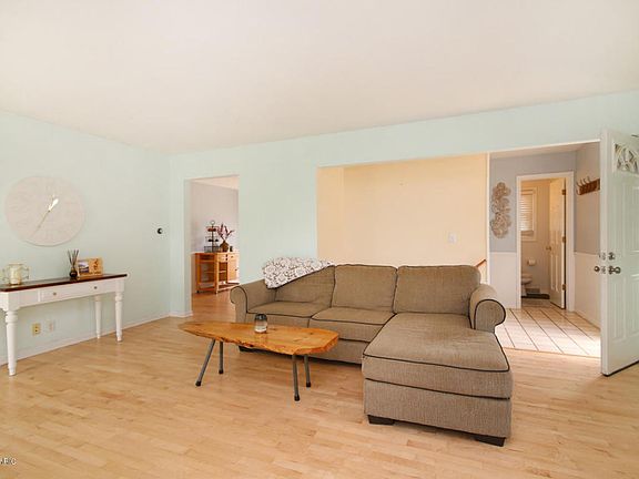 3rd image of 1246 Clover Crest Ave NW