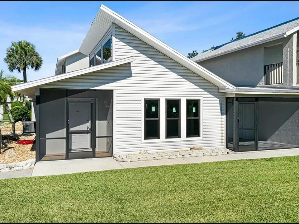 17020 Golfside Cir #102