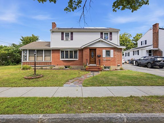 2nd image of 76 Woodcliff Rd