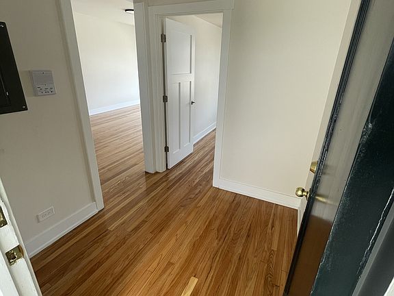 5th image of 1544 W Highland Ave APT 3R