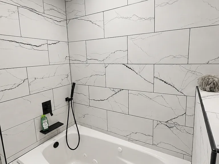 1008 Dakota St — Photo 2