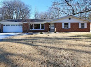 2513 Fox Hills Dr, Saint Louis, MO