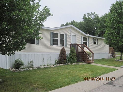 5th image of 364 Parker Lake Dr
