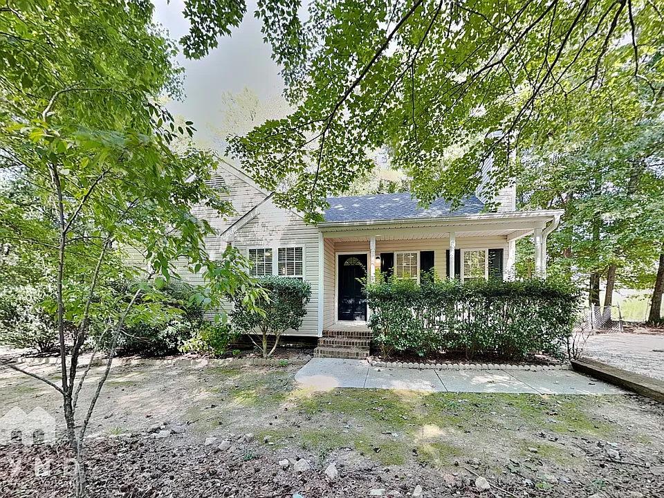 15 Eason Ct