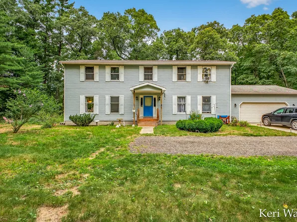 826 Snaedle Dr, Whitehall, MI 49461