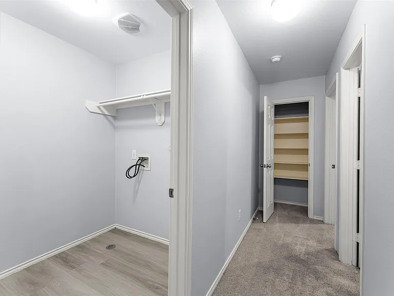 11745 Logan Ridge Dr — Photo 14