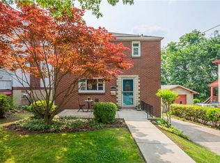 425 8th St, Oakmont, PA