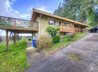 551 S 146th St, Burien, WA 98168