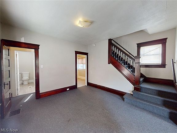 2nd image of 476 Rentschler St