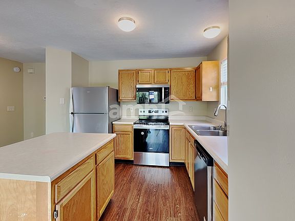 3rd image of 2293 Antoinette Way