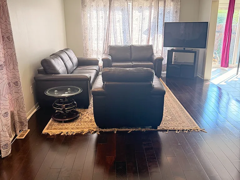 865 Shepherd Pl — Photo 6