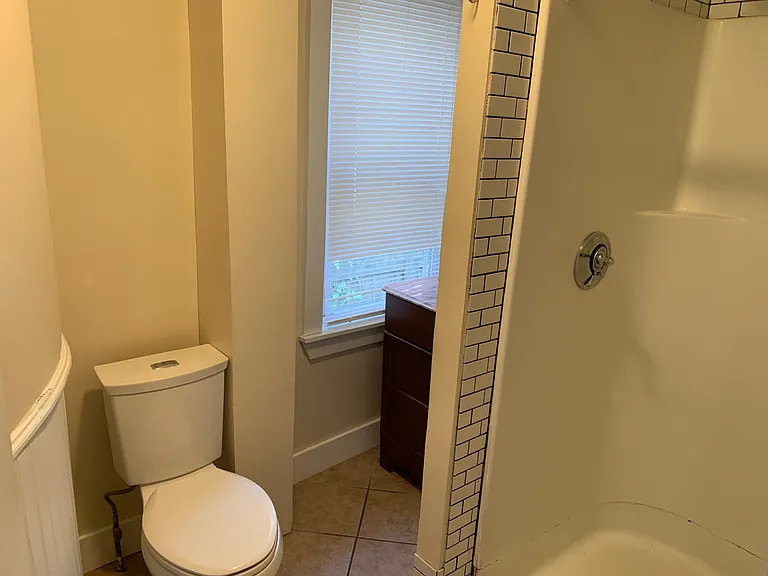34 Brewer St — Photo 16