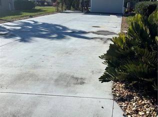 10002 Parkwood DR, FORT MYERS, FL 33905