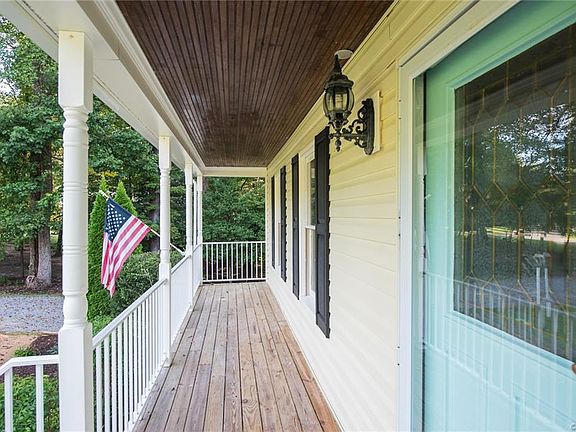 3rd image of 8394 Brittewood Cir