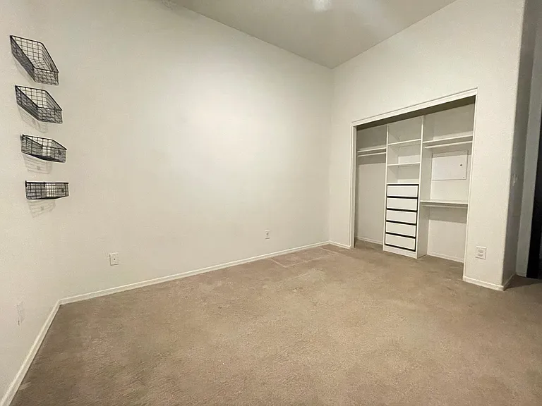10440 W Cashman Dr — Photo 24
