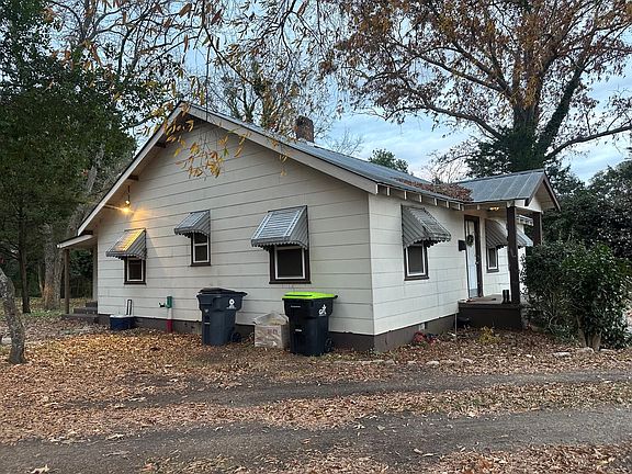 3rd image of 8943 Fayetteville Rd