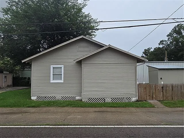146 Apple St — Photo 3