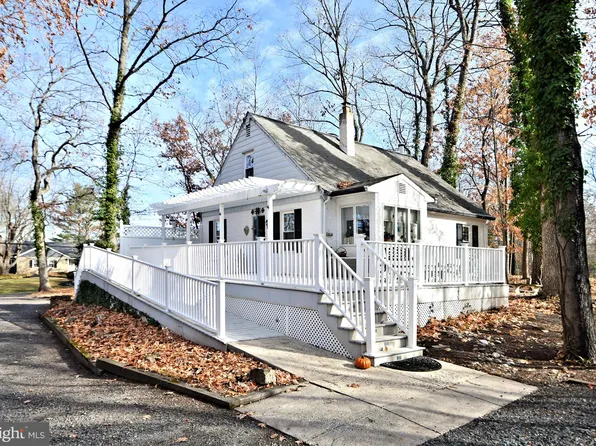 1060 Anders Rd, Lansdale, PA 19446