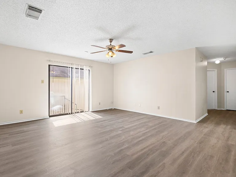 9711 Arcade Rdg — Photo 6