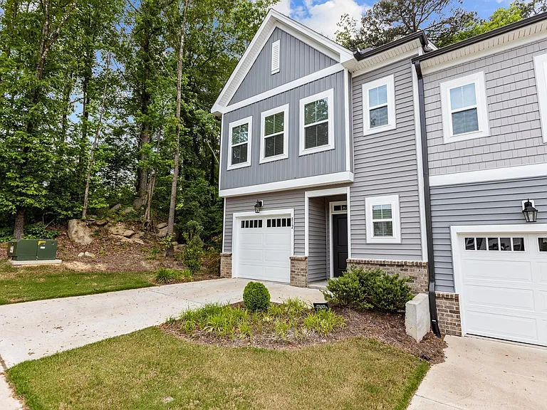 812 Star Ridge Dr — Photo 10