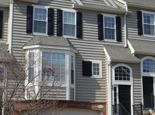 242 Cherry Ln, Kennett Square, PA