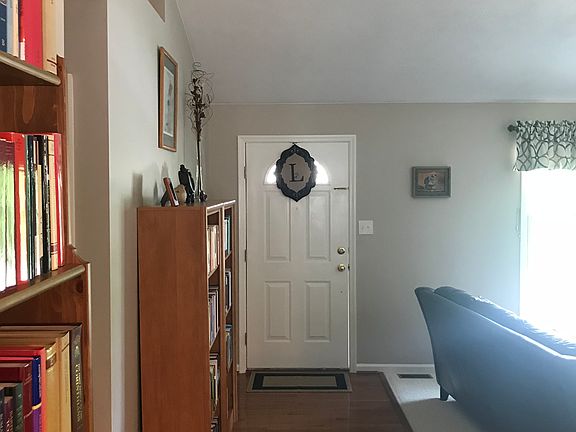 5th image of 100 Seamands Dr