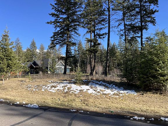 3rd image of 137 Wood Ridge Dr