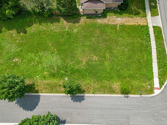 4th image of 500 Ryan Ct