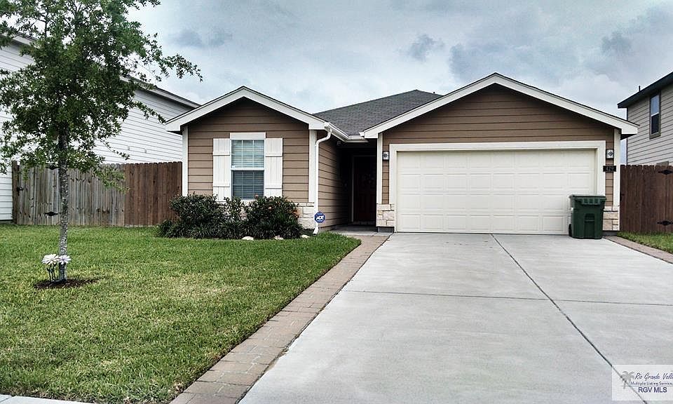 1st image of 429 La Vaca Dr S