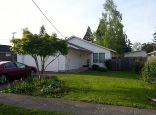 1405 E 7th St, Newberg, OR 97132