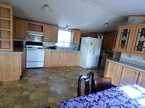3rd image of 308 Alyson Ln