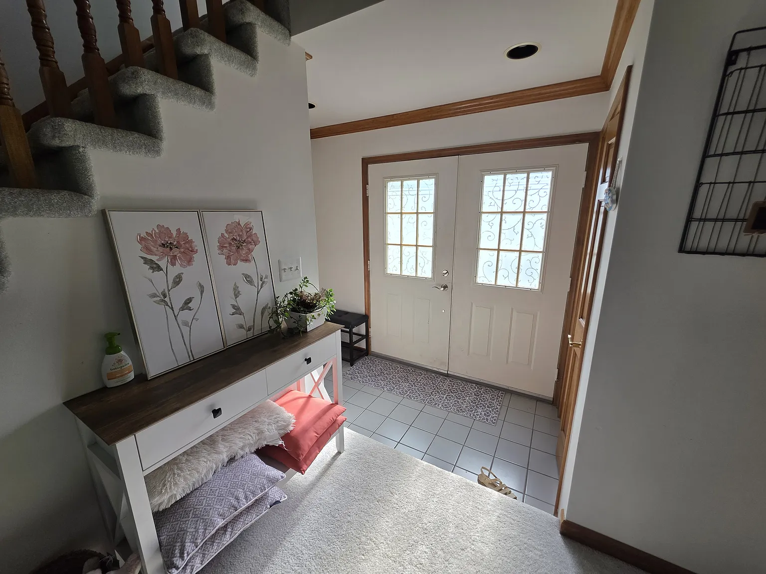 4 bed, 2.5 bath, 2750 sqft, $3,300 — Photo 3