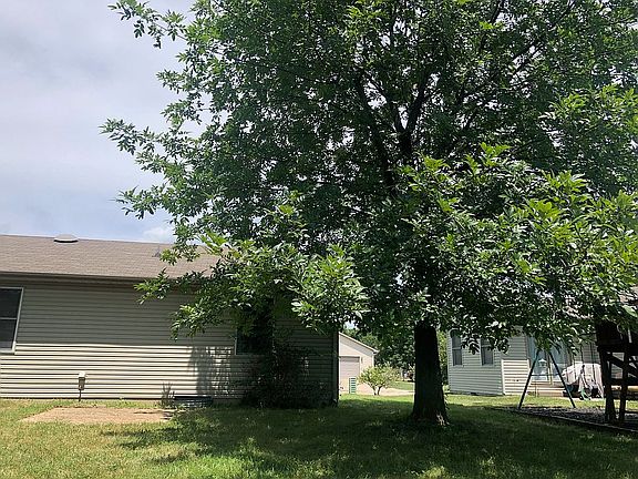 3rd image of 6177 Glacier Dr