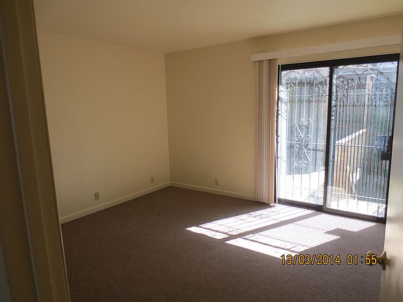 5th image of 50 Jennings Ct