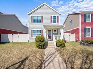 292 Longview Dr, Elgin, IL 60124