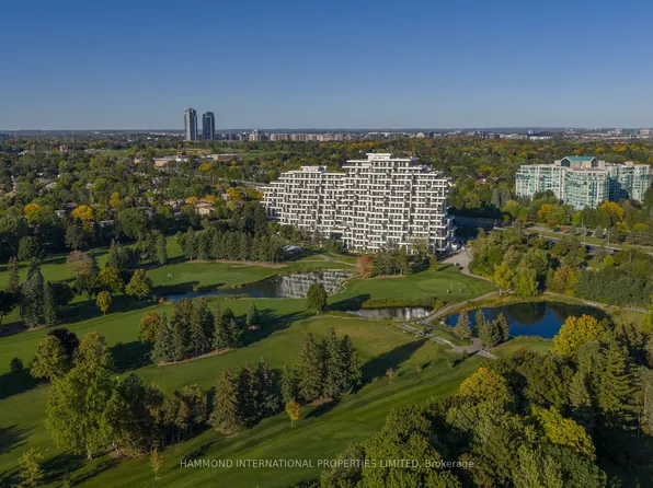397 Royal Orchard Blvd #706, Markham, ON L3T 3C9