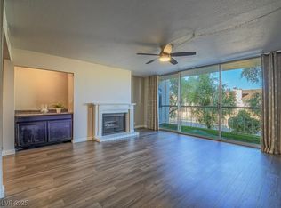 725 N Royal Crest Cir UNIT 213, Paradise Town, NV 89169