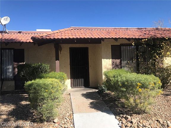 3rd image of 5106 Village Dr #55