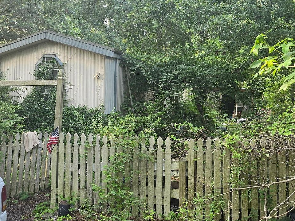 1st image of 1521 Cherokee Cir