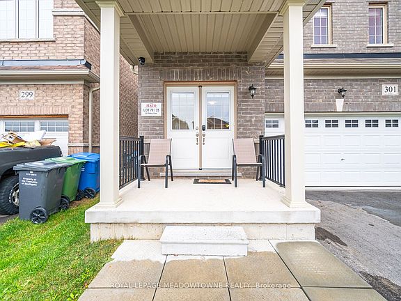 3rd image of 301 Ridley Cres
