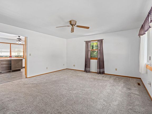 2nd image of 13112 Hobart Ct