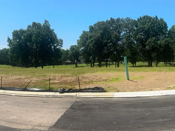 8607 Geiberger Dr, Cordova, TN 38016