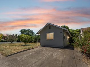 402 Grove Avenue, Ukiah, CA 95482