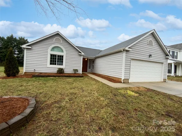 4627 Avalon Forest Ln, Charlotte, NC 28269