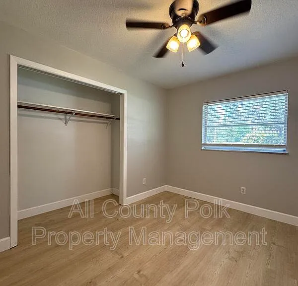 2255 E Helen Cir — Photo 18