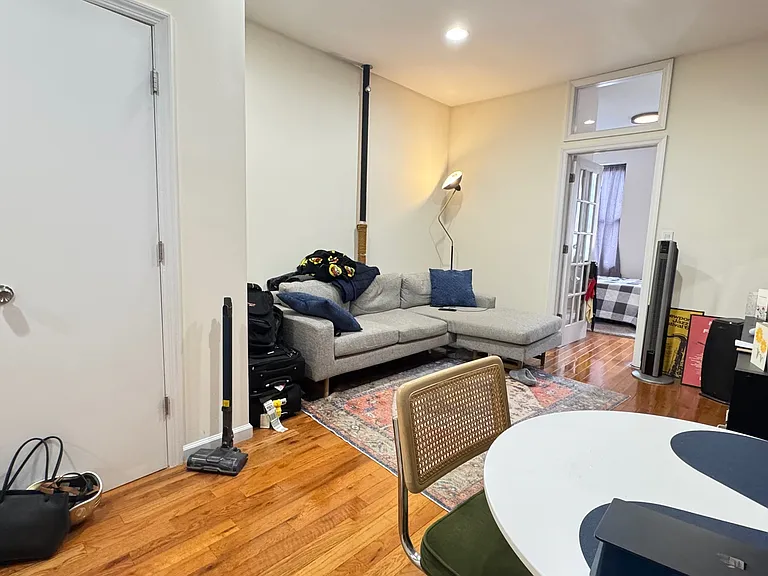 342 E 9th St #4B — Photo 2