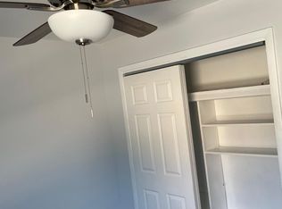 10 Lerner Ct, Sicklerville, NJ 08081