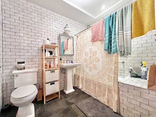 Rented by Doorway NYC, LLC | media 16