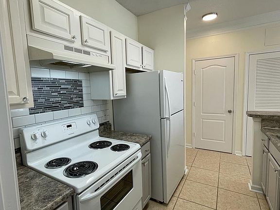 5th image of 17976 Villa Creek Dr #17976-1797